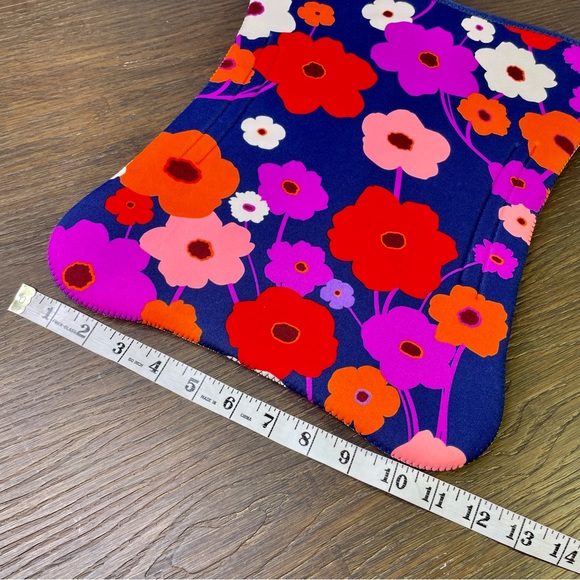 Built Laptop Sleeve 16" Poppies Floral Blue Pink Neoprene - Picture 9 of 9